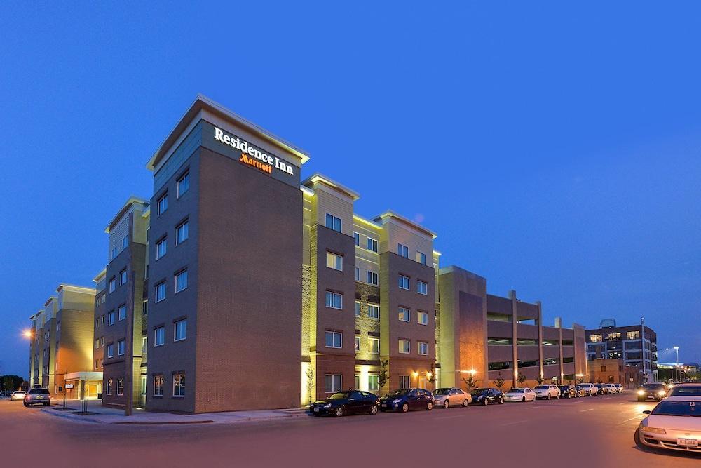 Hampton Inn & Suites Des Moines Downtown Exteriör bild
