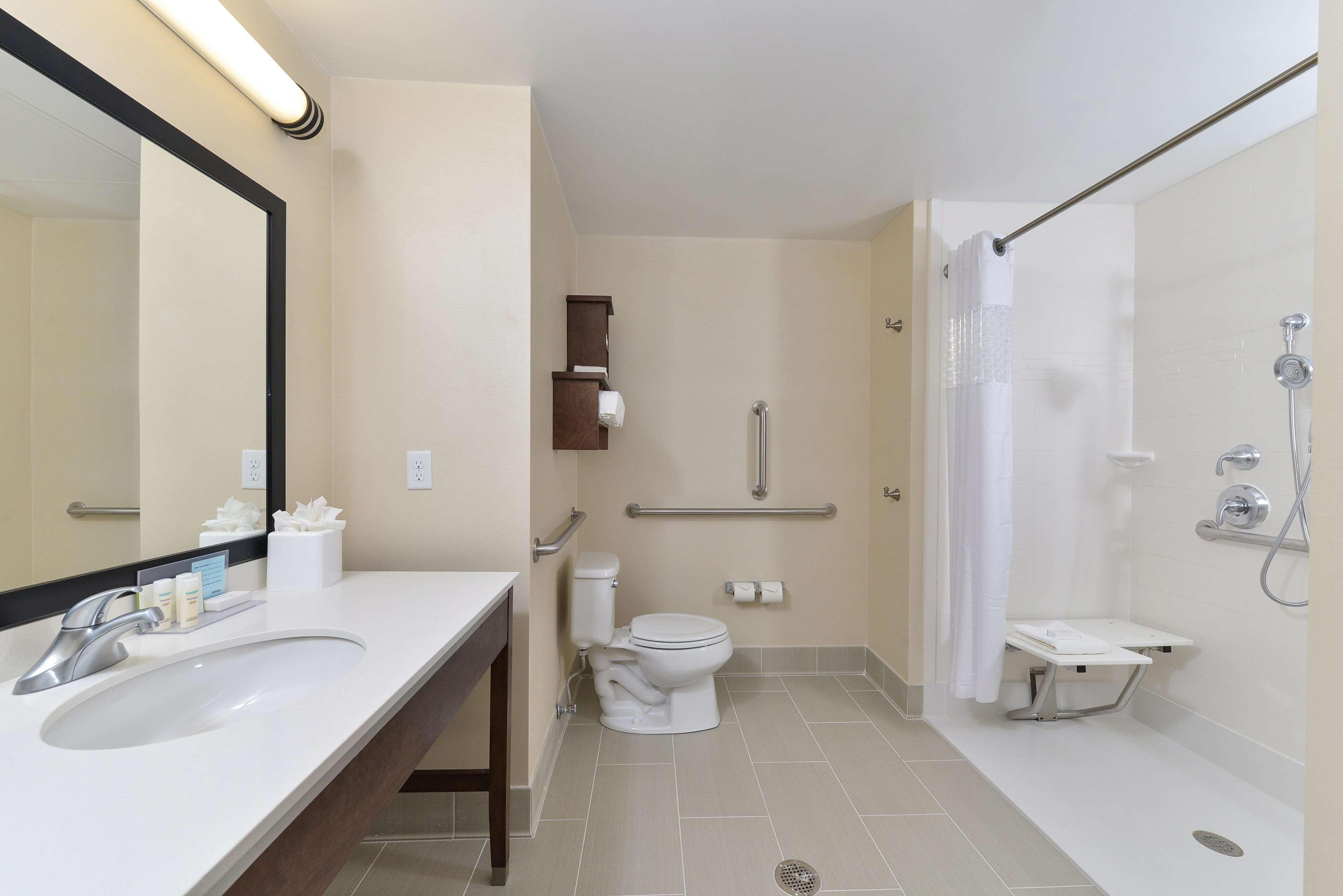 Hampton Inn & Suites Des Moines Downtown Exteriör bild