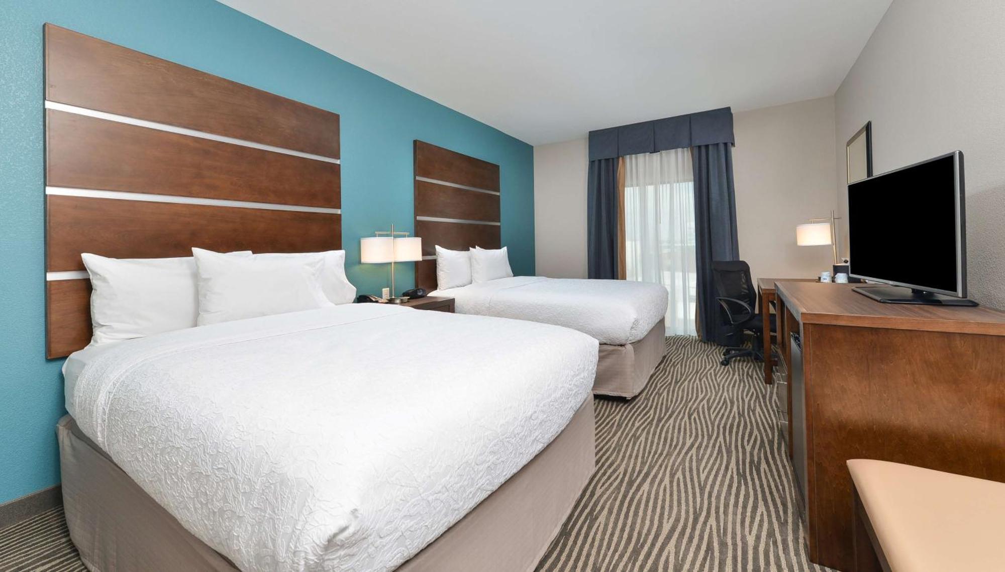Hampton Inn & Suites Des Moines Downtown Exteriör bild