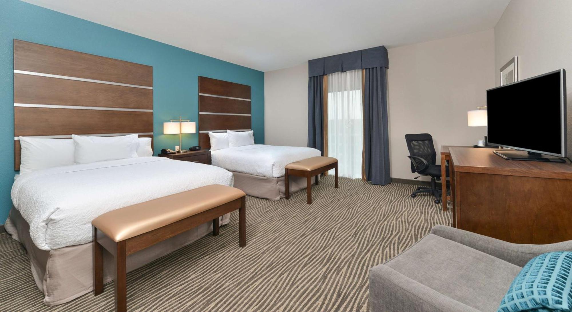 Hampton Inn & Suites Des Moines Downtown Exteriör bild